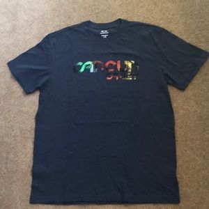 Men’s Oakley t-shirt